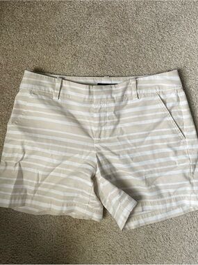 Tommy Hilfiger Tan Stripe Chino Shorts Size 4 (277)